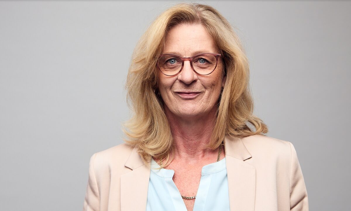Caren Schmitter ist bei der WFG Ansprechpartnerin für das zdi-Netzwerk Kreis Viersen. Foto: WFG